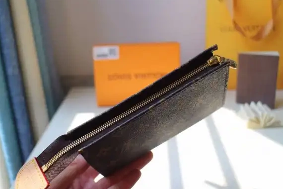First bag ru 15 POUCH VUITTON TOILETRY LOUIS 0613